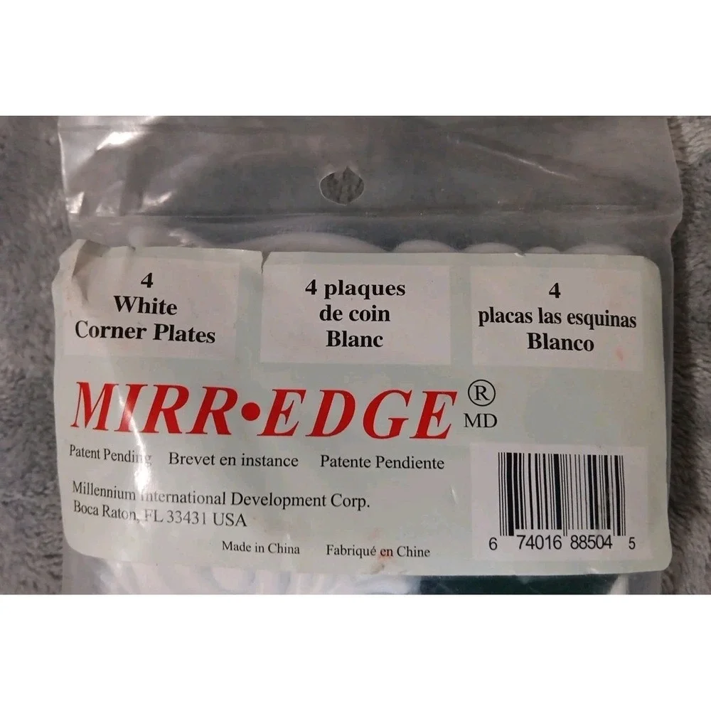 Mirr-Edge Corner‎ Plates 3 3/4 Inch x 3 3/4 Inch x 1/4 Inch White Scroll Accent